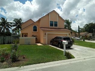 5581 SW 97th Ter, Cooper City, FL 33328