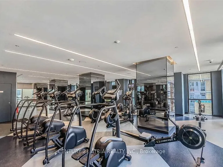 1 Yorkville Ave #2201 — Photo 16