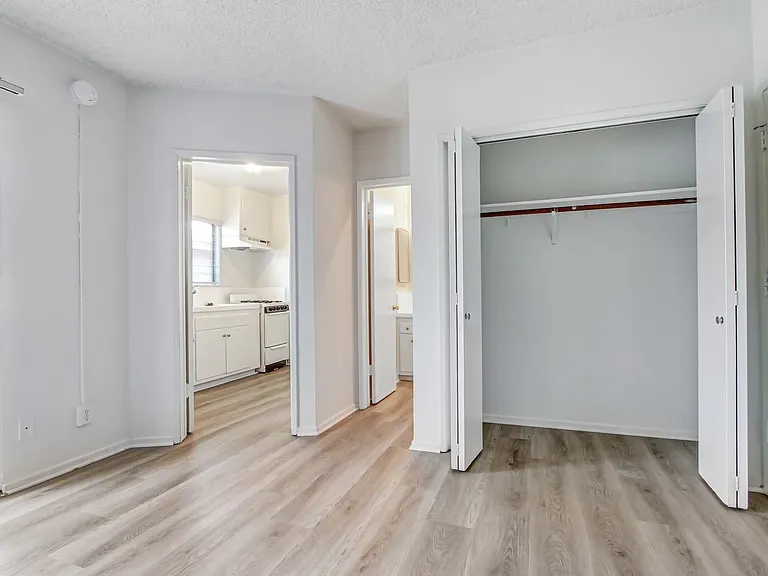15526 Foothill Blvd #29 — Photo 10