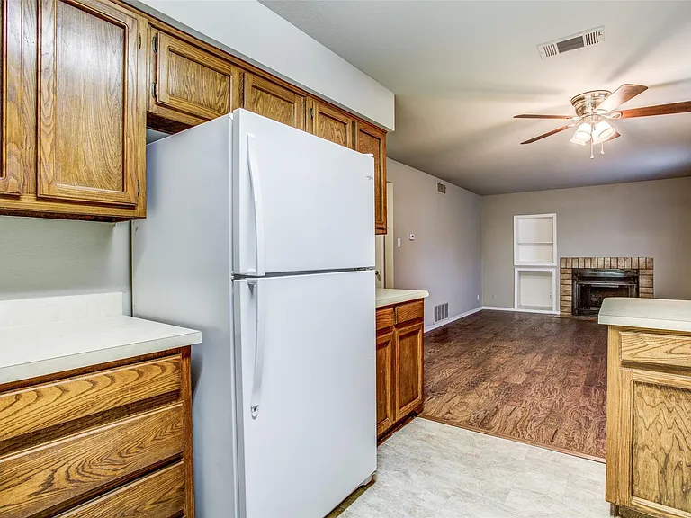 3825 Camelot St #A — Photo 24