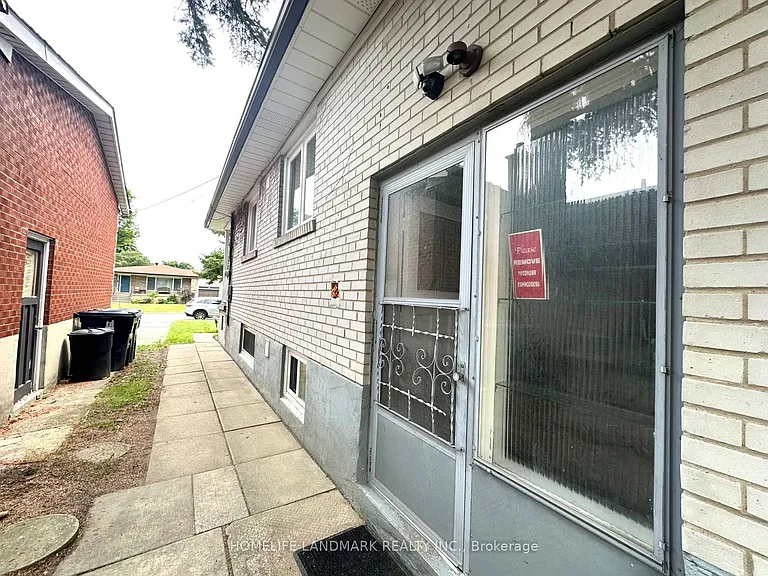 48 Shaftesbury St #LOWER — Photo 5