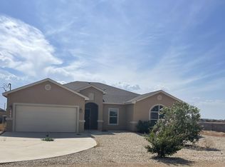 3901 Pat Garrett Ct, Carlsbad, NM 88220