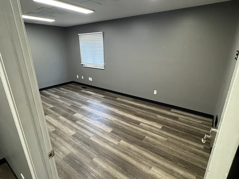 5505 S Sheldon Rd — Photo 12
