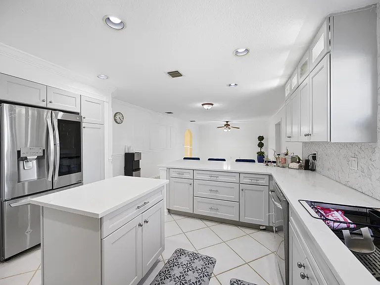 6934 Grapeview Blvd — Photo 10