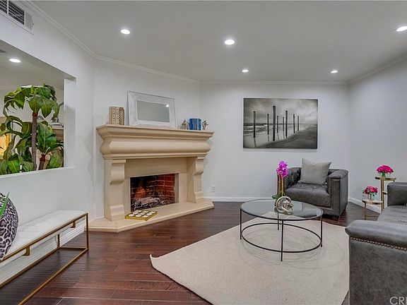 4th image of 5244 Nagle Ave