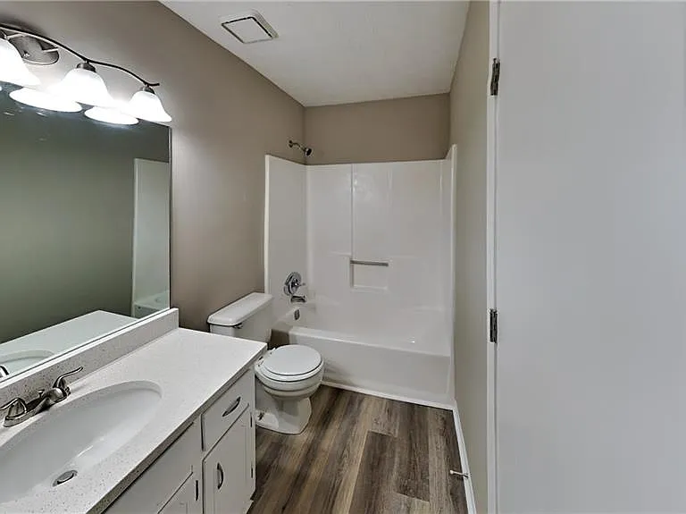 3591 Laurie Jo Dr SW — Photo 10
