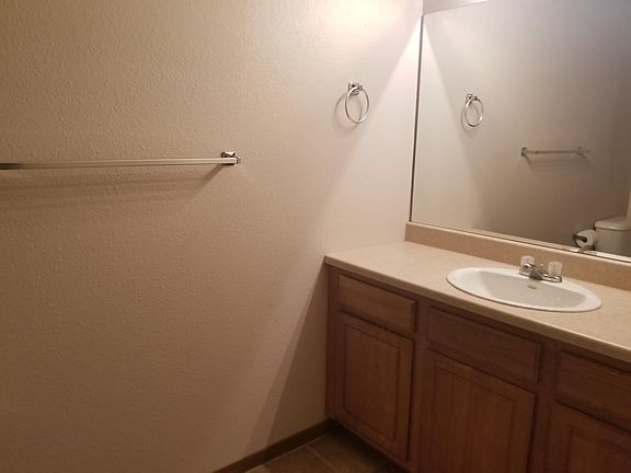 5th image of 664 Faidley Ct APT 7