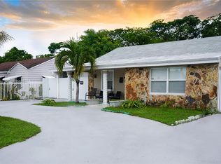 751 SE 8th St, Hialeah, FL 33010