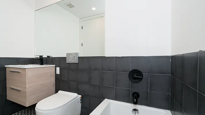 Rented by Nooklyn NYC LLC | media 11