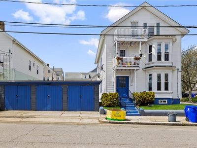 44 Pine St, Pawtucket, RI, 02860