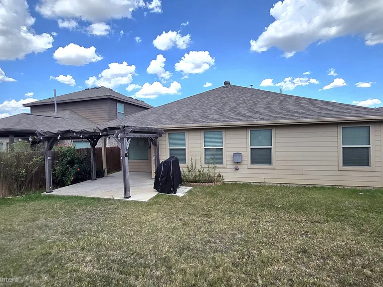 8433 Comanche Springs Dr — Photo 19