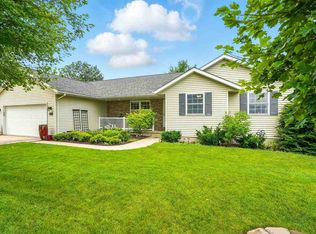 1413 Jeffery Dr, Tipton, IA 52772