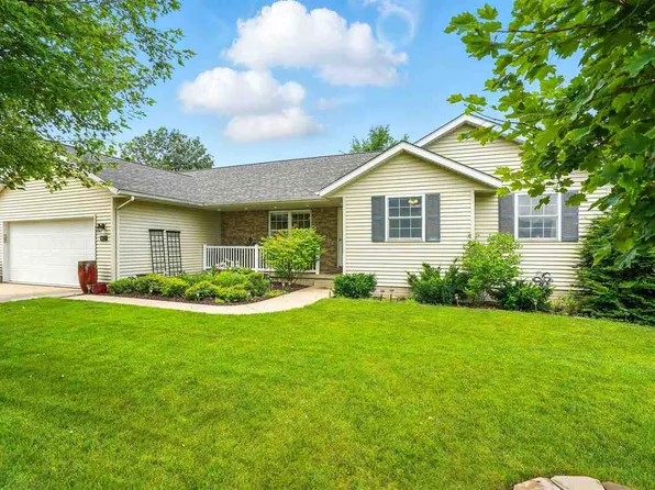 1413 Jeffery Dr, Tipton, IA 52772
