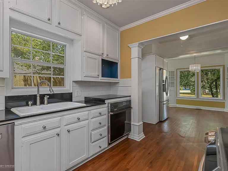 1212 E Kings Hwy — Photo 19
