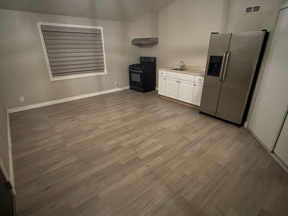 2nd image of 33431 Hidden Hollow Dr