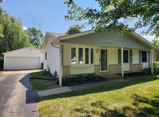 719 Royal Park Rd, Racine, WI 53402