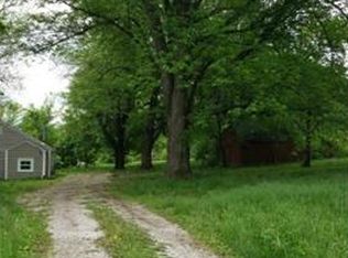 15601 E Salisbury Rd, Independence, MO 64050