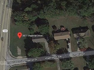 3871 Imperial Dr, Snellville, GA