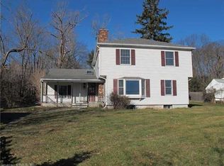 10 Bear Mountain Rd, Danbury, CT 06811