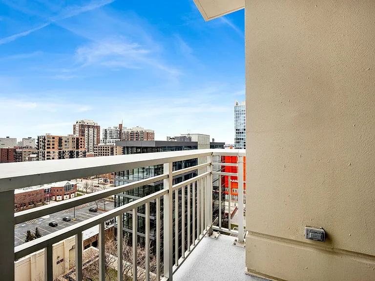 1400 S Michigan Ave #1110 — Photo 24