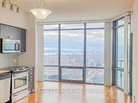 3rd image of 832 Bay St W #3602