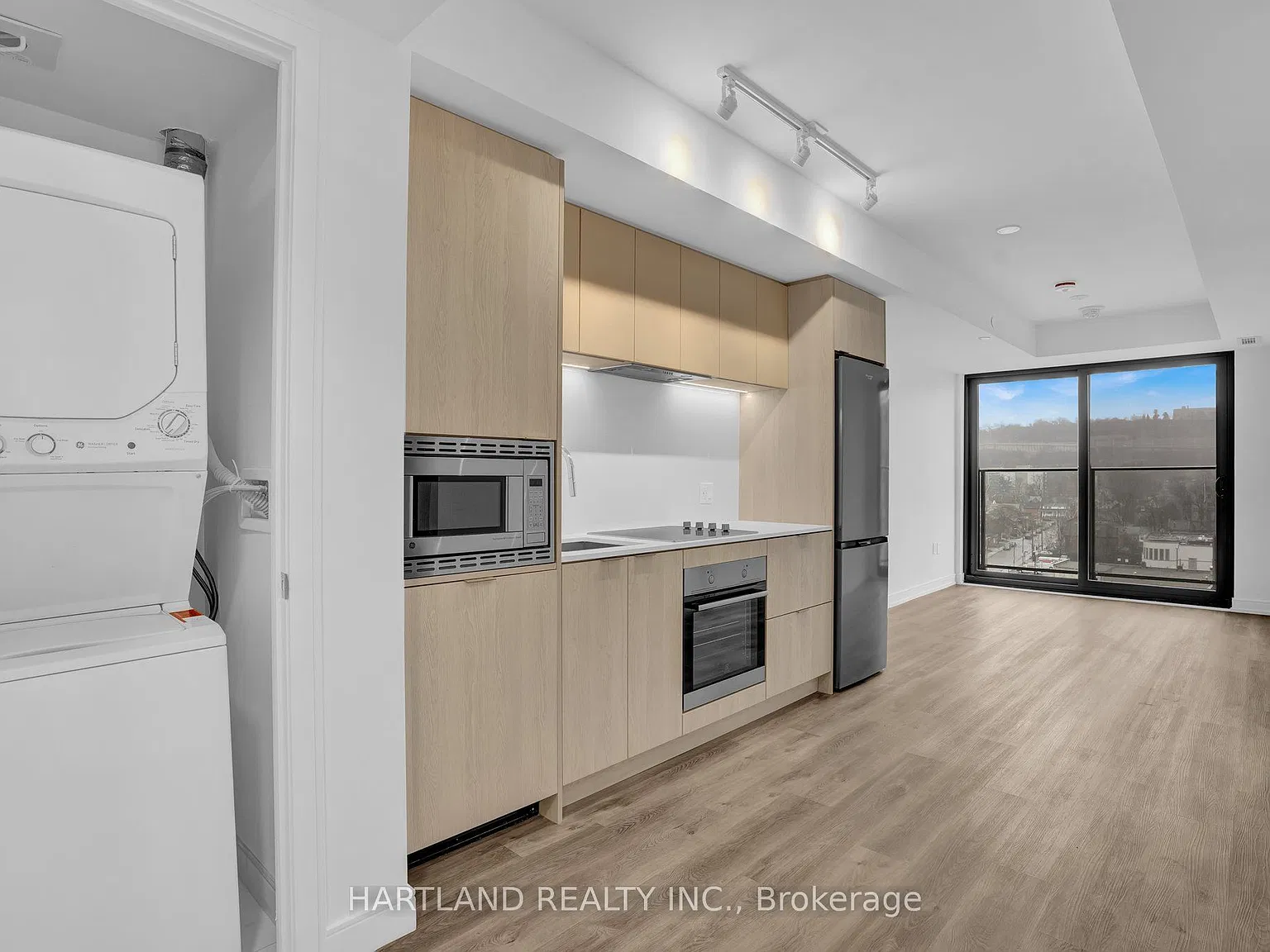 2 bed, $2,000 — Photo 2