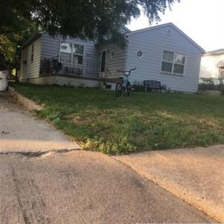 2nd image of 513 6th St