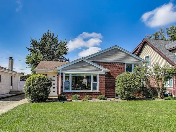 314 N Lincoln Ave, Park Ridge, IL 60068