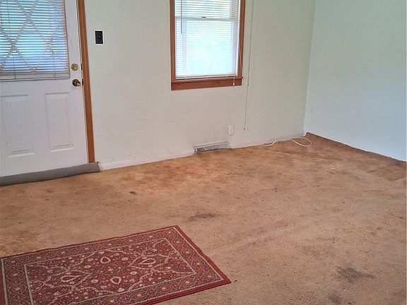5th image of 22 Verner Ave