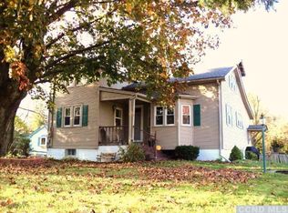 12 Town Hall Pl, Ghent, NY 12075