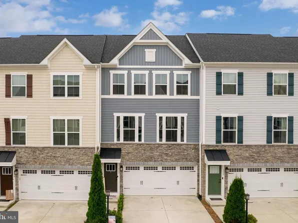 132 Burkwood Ter, Lake Frederick, VA 22630
