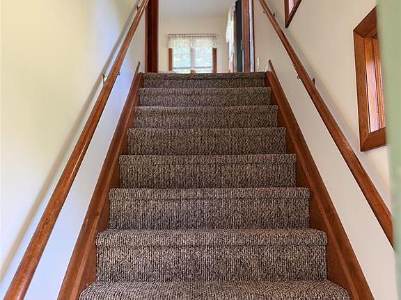 2nd image of 173 Saint Elmo Rd #1