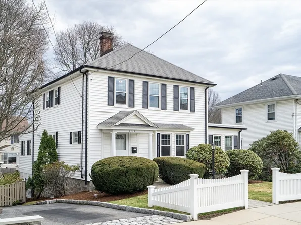 141 Church St, West Roxbury, MA 02132