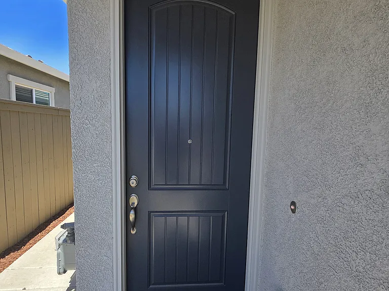2057 Arbor Ridge Dr — Photo 2
