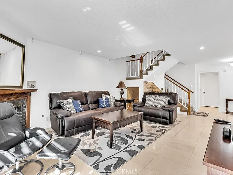 24242 Juanita Dr — Photo 2