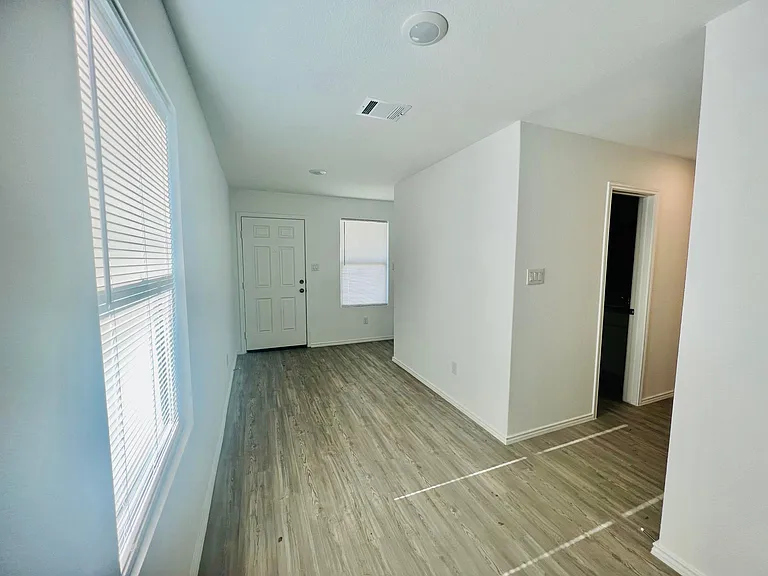 2906 Millican Dr — Photo 7