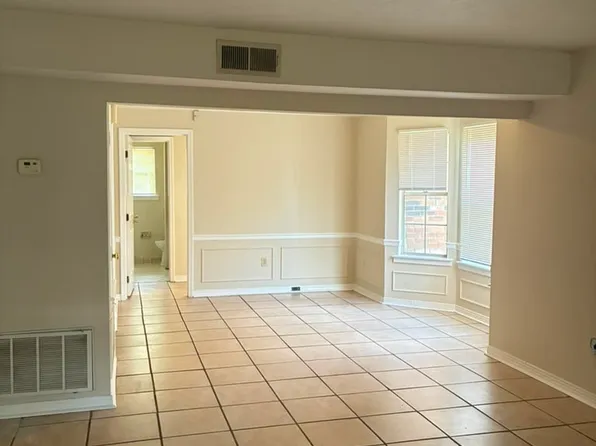 2402 Jamestown Way, Jackson, MS 39211