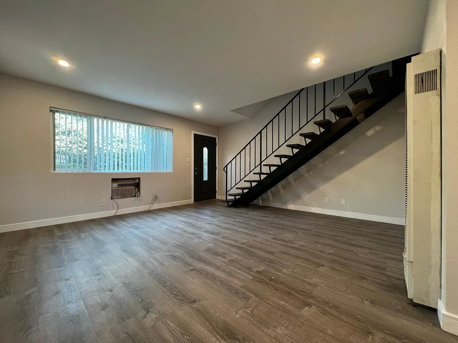 2 bed, 1275 sqft, $2,995 — Photo 2