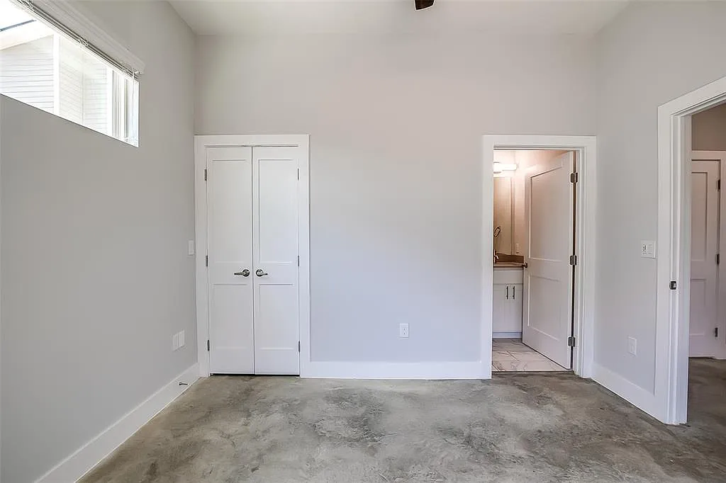 2 bed, 2.5 bath, 1150 sqft, $1,990 — Photo 4