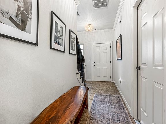 4th image of 2663 N Valencia Ave