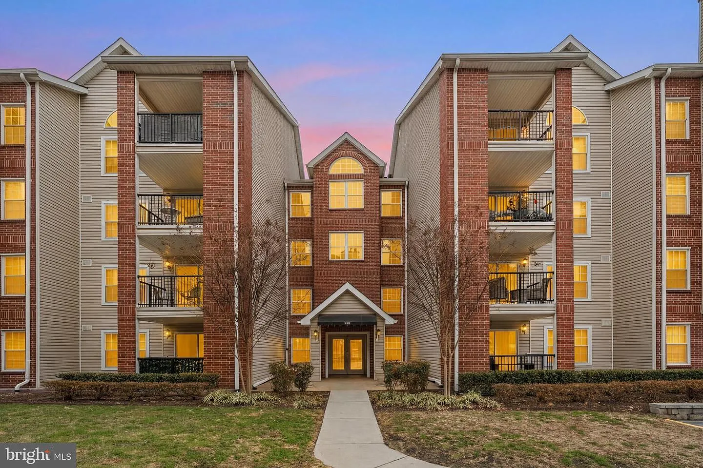 3307 Wyndham Cir APT 1160 photo 1