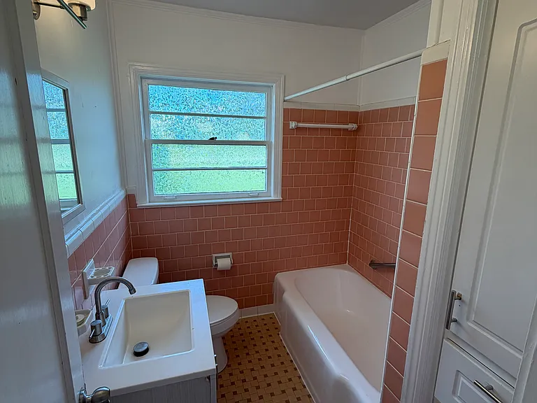 913 N Park Ave — Photo 13