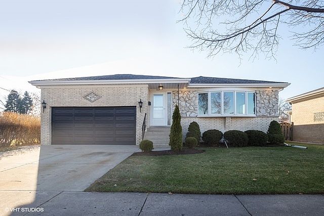 1st image of 465 Elizabeth Ln