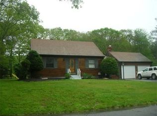 24 Newton St, Westport, MA 02790