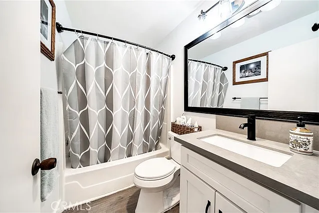 242 Avenida Baja — Photo 10