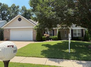 1371 Shelby Point Dr, O'Fallon, MO 63366