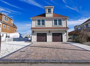 133 S Captains Dr, Little Egg Harbor, NJ