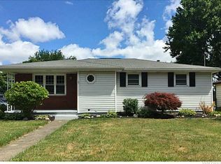 9 Thomas Dr, West Seneca, NY 14224