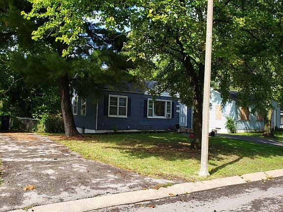 3rd image of 9152 Loganberry Ln