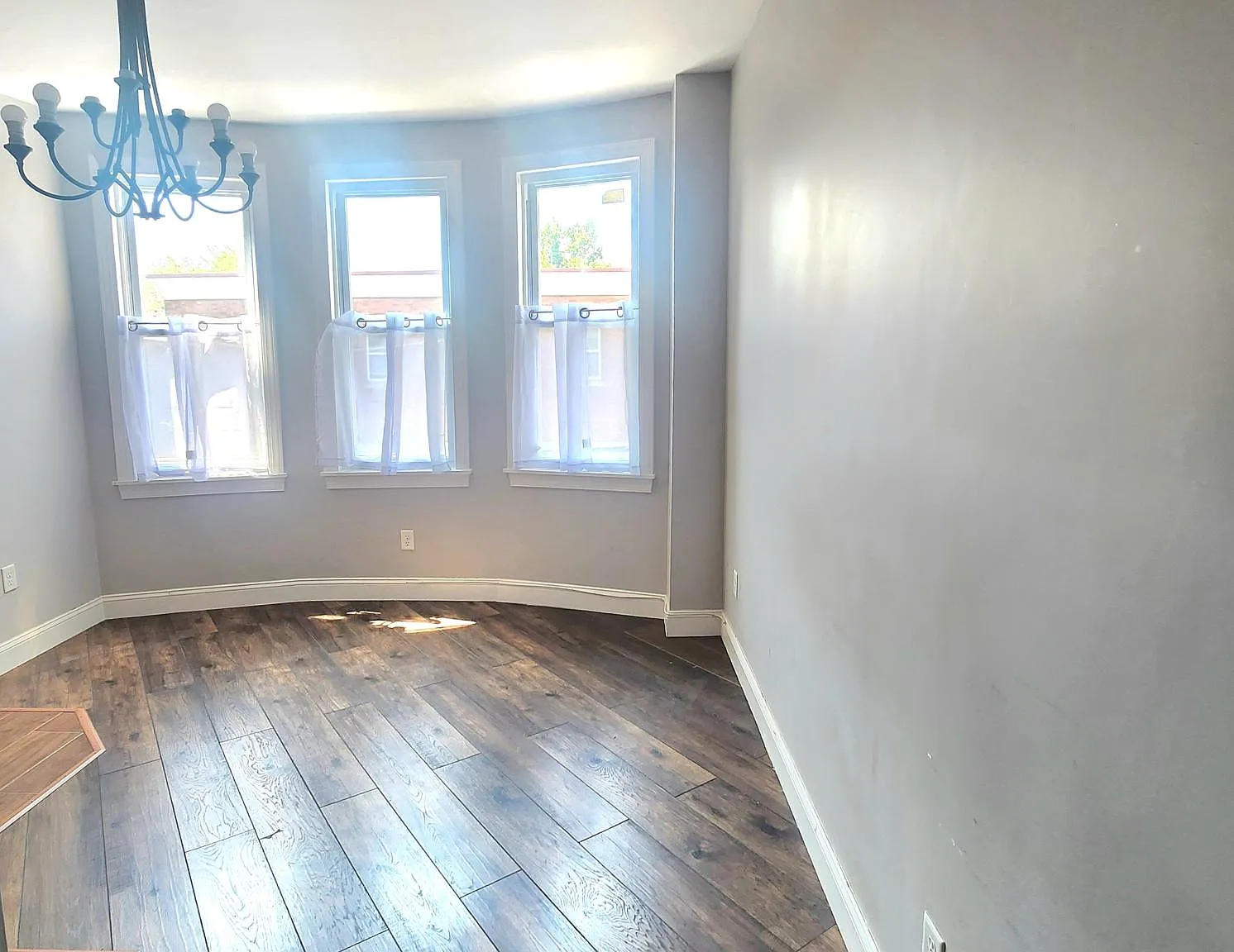 2 bed, 1100 sqft, $1,400 — Photo 4